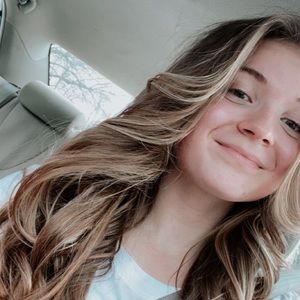 Meet your Posher, Ellie